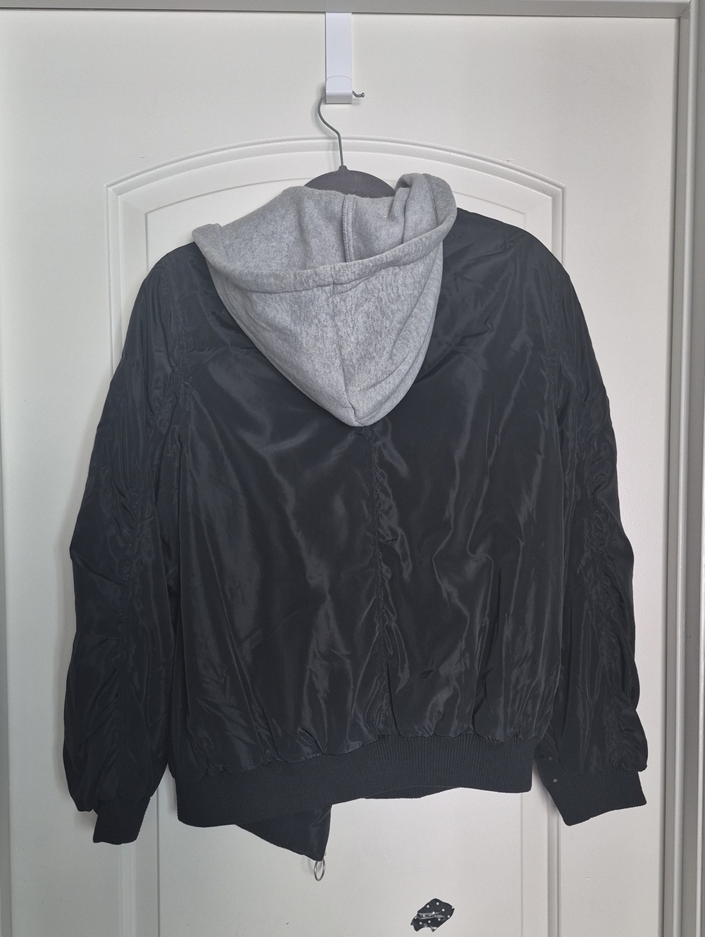Bomber Jacket - Picture 3 of 6
